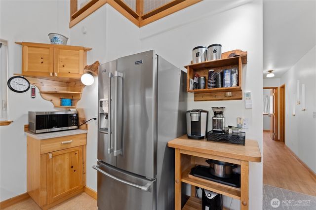 241 Chickadee Mountain Lane, Chelan, WA 98816