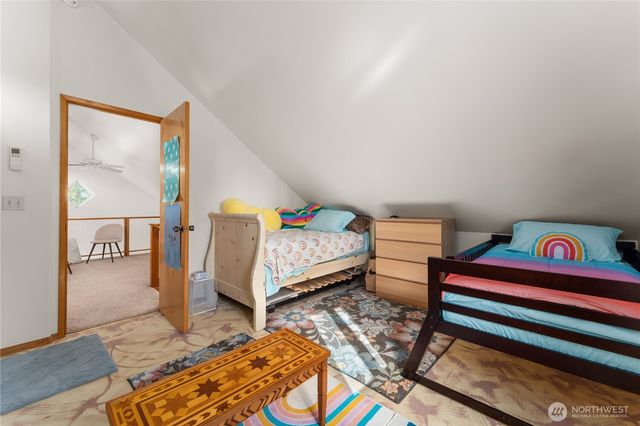 241 Chickadee Mountain Lane, Chelan, WA 98816