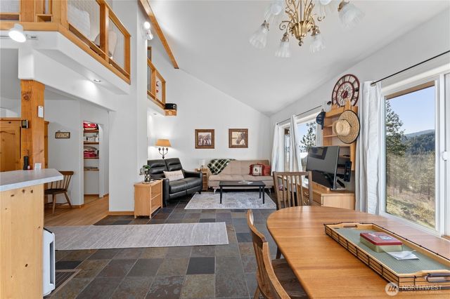 241 Chickadee Mountain Lane, Chelan, WA 98816