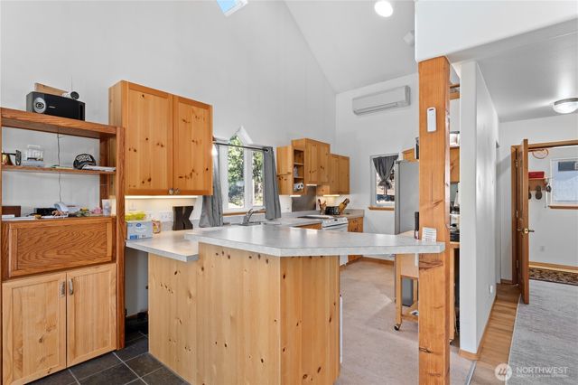 241 Chickadee Mountain Lane, Chelan, WA 98816