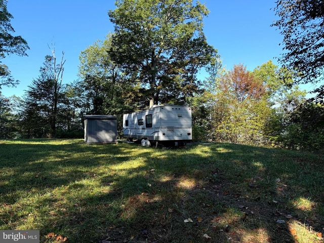 372 PINECONE DR, Purgitsville, WV 26852