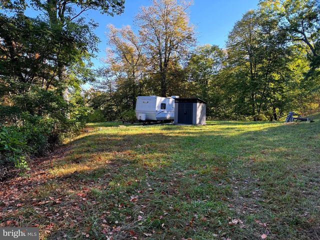 372 PINECONE DR, Purgitsville, WV 26852