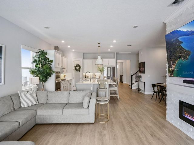 16132 VOLTERRA POINT, Montverde, FL 34756