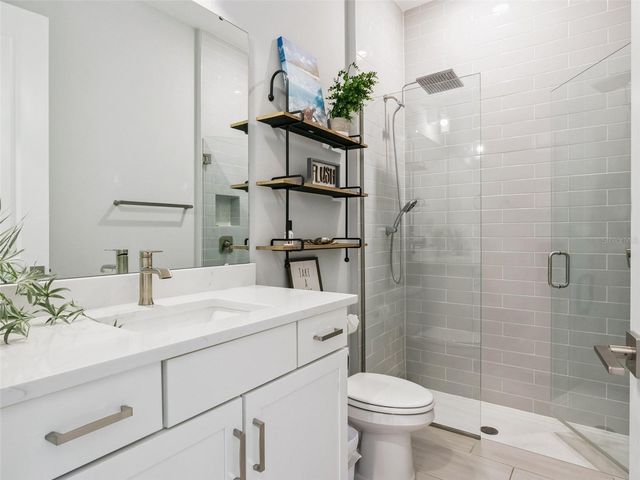 16132 VOLTERRA POINT, Montverde, FL 34756