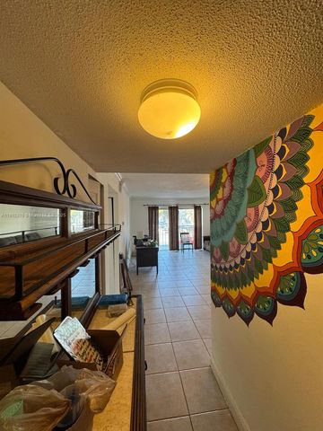 10431 N Kendall Dr D204, Miami, FL 33176