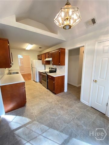 112 Oak Pointe Trail, Savannah, GA 31419