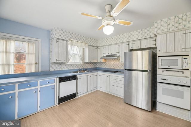 4612 WESTRIDGE PL, Temple Hills, MD 20748