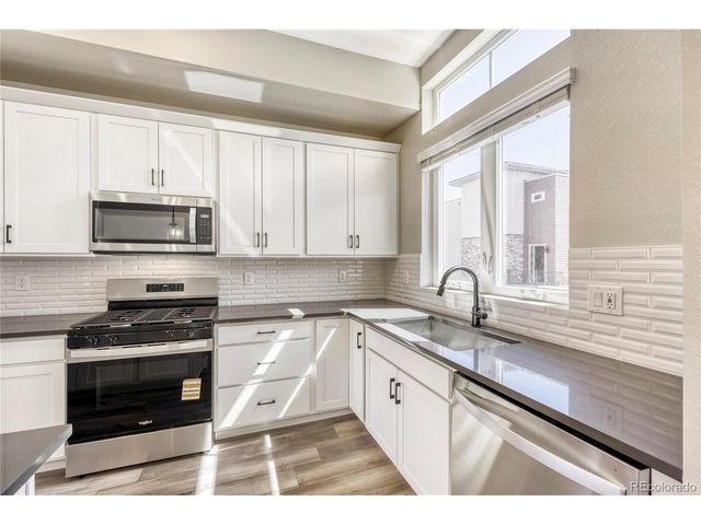 15558 W Washburn Ave, Lakewood, CO 80228