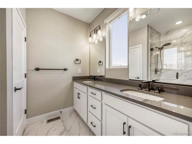 15558 W Washburn Ave, Lakewood, CO 80228