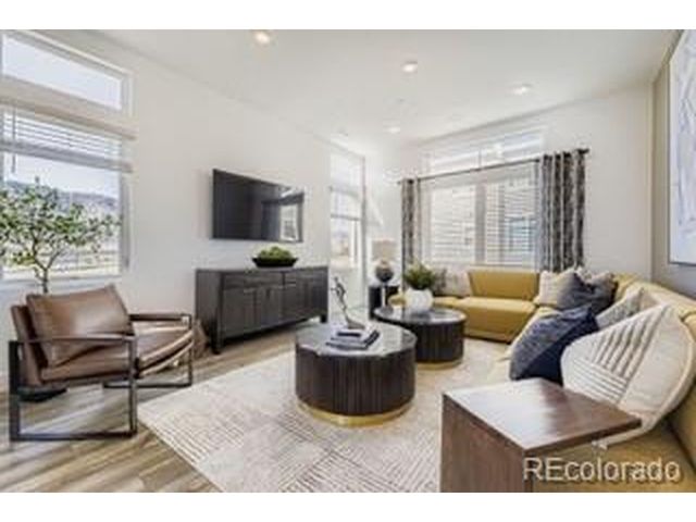 15558 W Washburn Ave, Lakewood, CO 80228