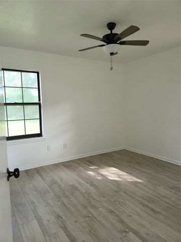 345 Warriner Avenue, Shreveport, LA 71107