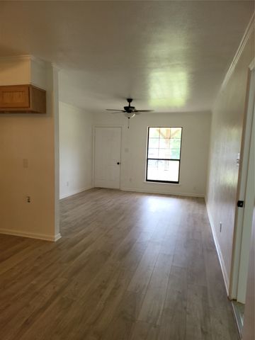 345 Warriner Avenue, Shreveport, LA 71107