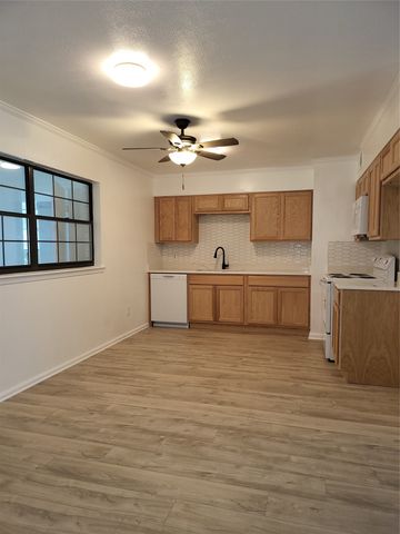 345 Warriner Avenue, Shreveport, LA 71107