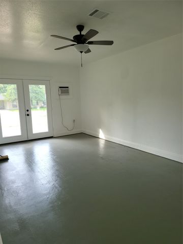 345 Warriner Avenue, Shreveport, LA 71107