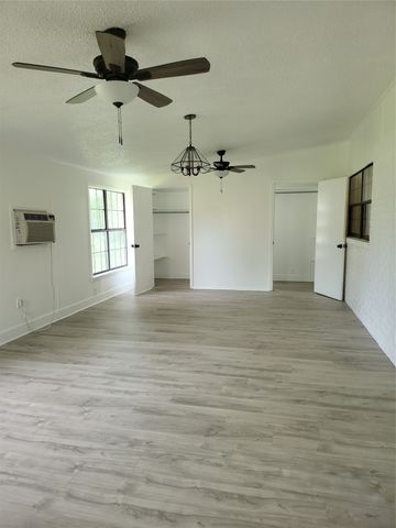 345 Warriner Avenue, Shreveport, LA 71107