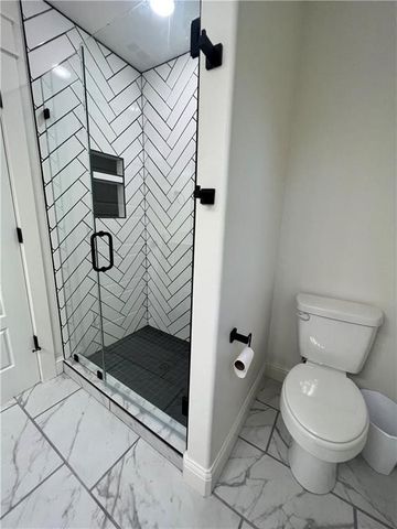 8 Rearsby Lane, Bella Vista, AR 72715