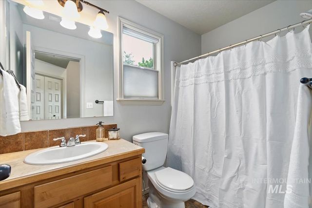 39 S Leona Circle, Boise, ID 83705