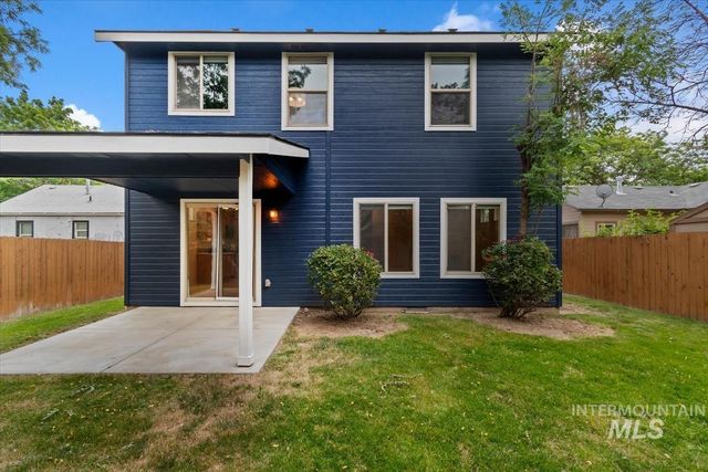 39 S Leona Circle, Boise, ID 83705