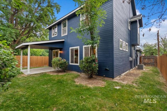 39 S Leona Circle, Boise, ID 83705
