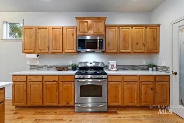 39 S Leona Circle, Boise, ID 83705