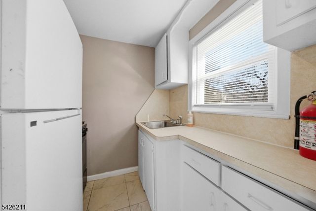 763 Audrey Dr, Rahway City, NJ 07065