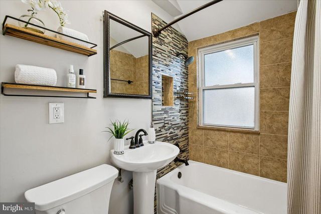 3804 KEMPER RD, Arlington, VA 22206