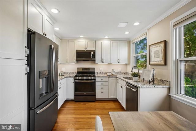 3804 KEMPER RD, Arlington, VA 22206
