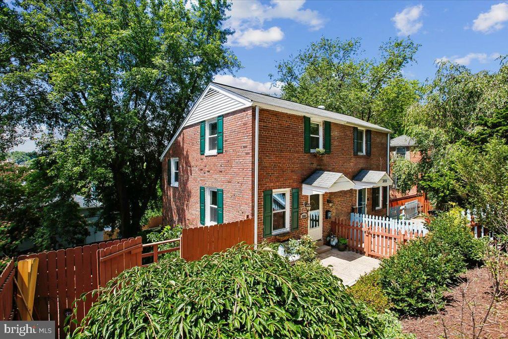 3804 KEMPER RD, Arlington, VA 22206