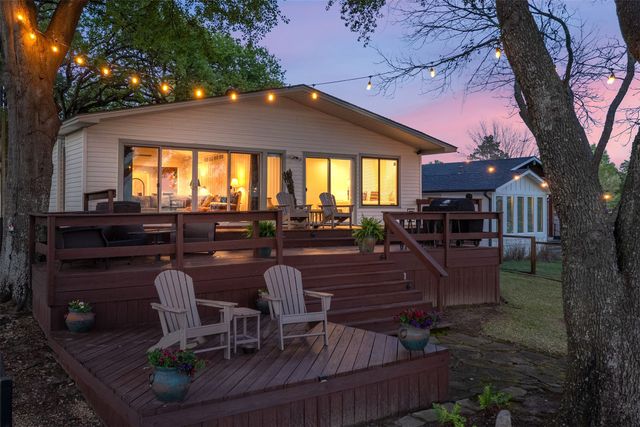123 Autumn Wood Trail, Gun Barrel City, TX 75156