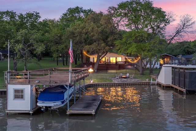123 Autumn Wood Trail, Gun Barrel City, TX 75156