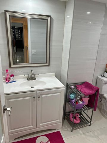 5455 NW 59th Pl, Tamarac, FL 33319