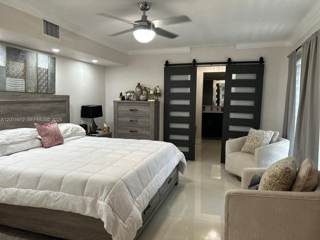 5455 NW 59th Pl, Tamarac, FL 33319
