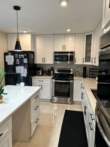 5455 NW 59th Pl, Tamarac, FL 33319