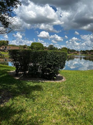 5455 NW 59th Pl, Tamarac, FL 33319