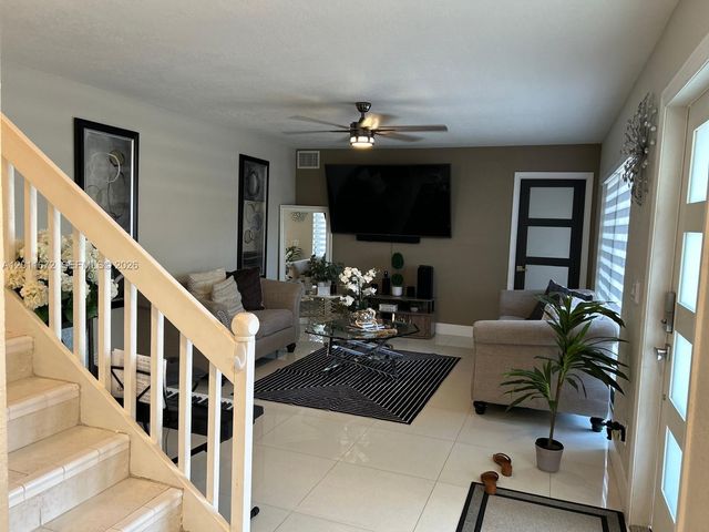 5455 NW 59th Pl, Tamarac, FL 33319