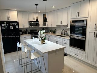 5455 NW 59th Pl, Tamarac, FL 33319