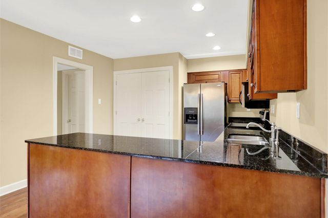 697 S BELVEDERE BLVD B, Memphis, TN 38104