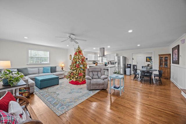 206 Pamlico Drive, Washington, NC 27889