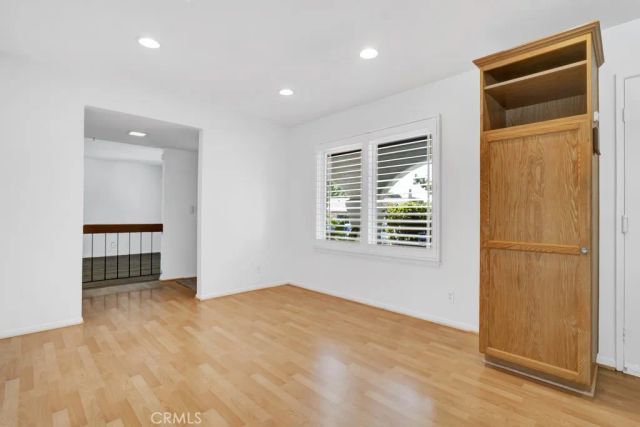 2048 Shelby Lane, Simi Valley, CA 93065