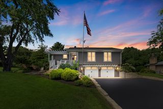 38W274 Bernice Drive, St. Charles, IL 60174