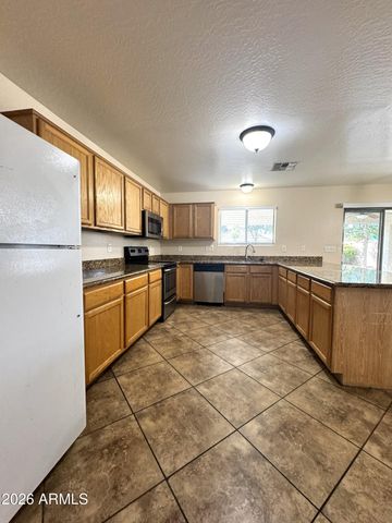 3304 S 80TH Drive, Phoenix, AZ 85043