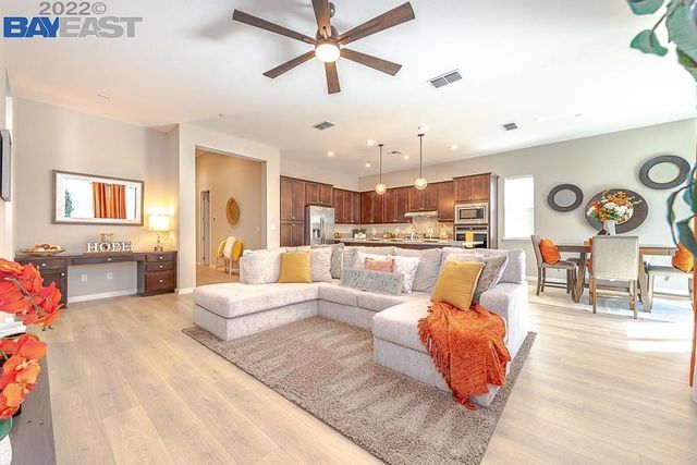 765 Stickney Way, Oakley, CA 94561