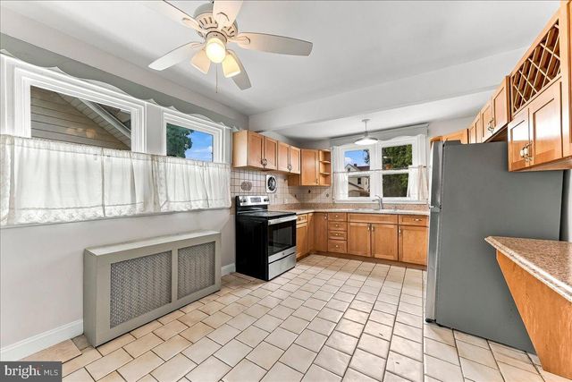 822 14TH AVE, Prospect Park, PA 19076