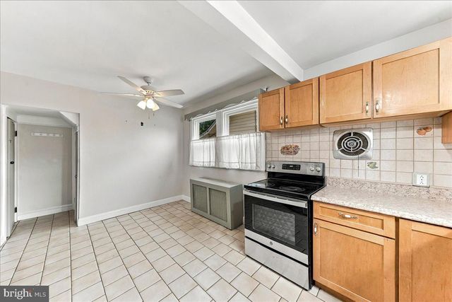 822 14TH AVE, Prospect Park, PA 19076