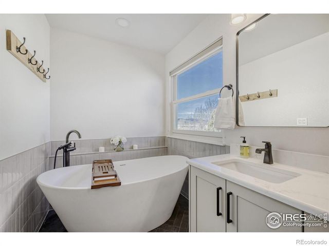 5729 Blue Mountain Circle, Longmont, CO 80503