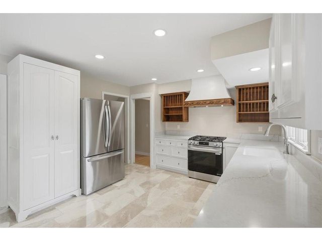 N8855 1031st Street, River Falls, WI 54022