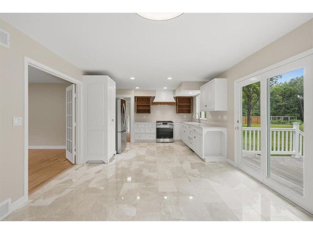 N8855 1031st Street, River Falls, WI 54022