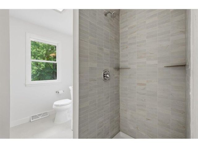 N8855 1031st Street, River Falls, WI 54022