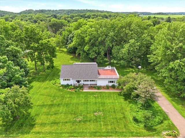 N8855 1031st Street, River Falls, WI 54022
