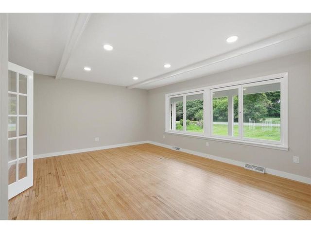 N8855 1031st Street, River Falls, WI 54022